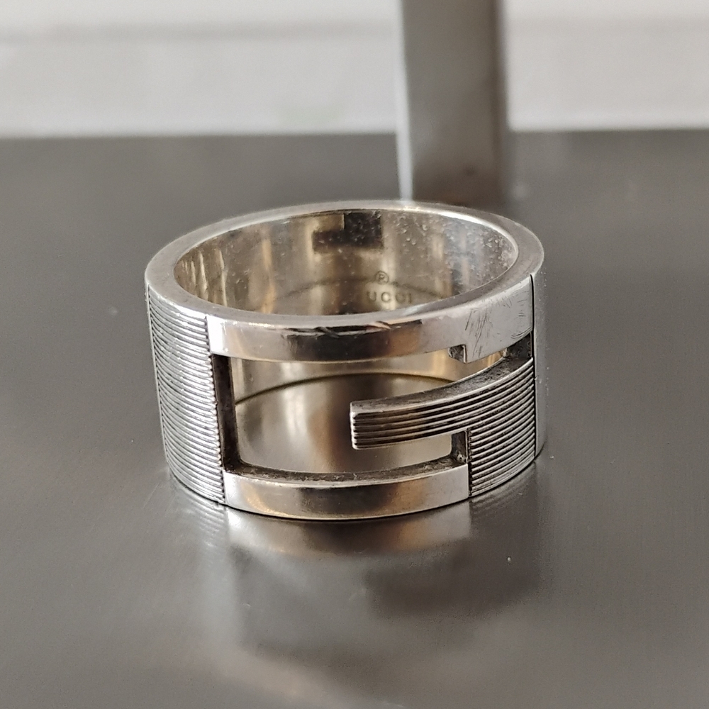 Gucci Silver "G" Ring - Size 10
